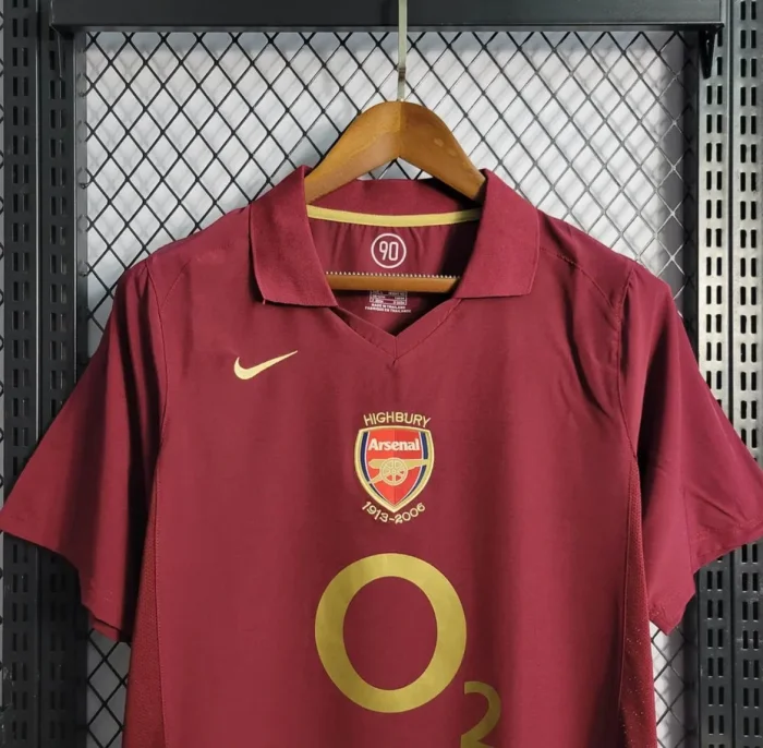 Arsenal 2005-06 Home Retro Soccer Jersey - Fan Version