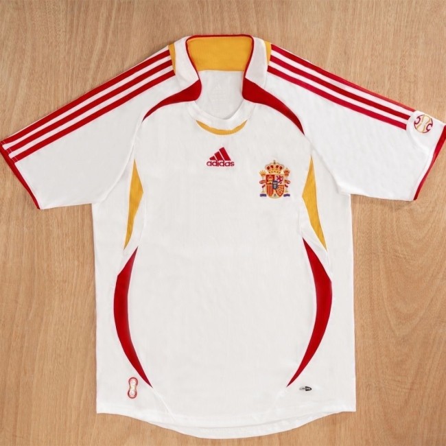 Spain 2006 Away Retro Soccer Jersey - Fan Version