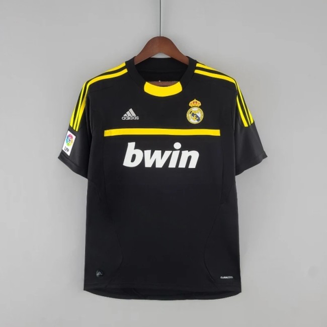 Real Madrid 2011-12 Goalkeeper Retro Soccer Jersey - Fan Version