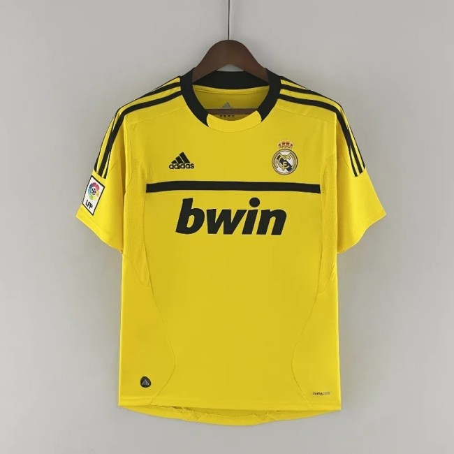 Real Madrid 2011-12 Goalkeeper Retro Soccer Jersey - Fan Version