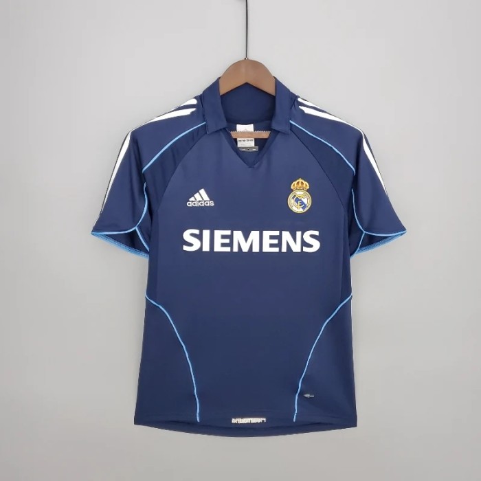 Real Madrid 2005-06 Retro Away Soccer Jersey - Fan Version
