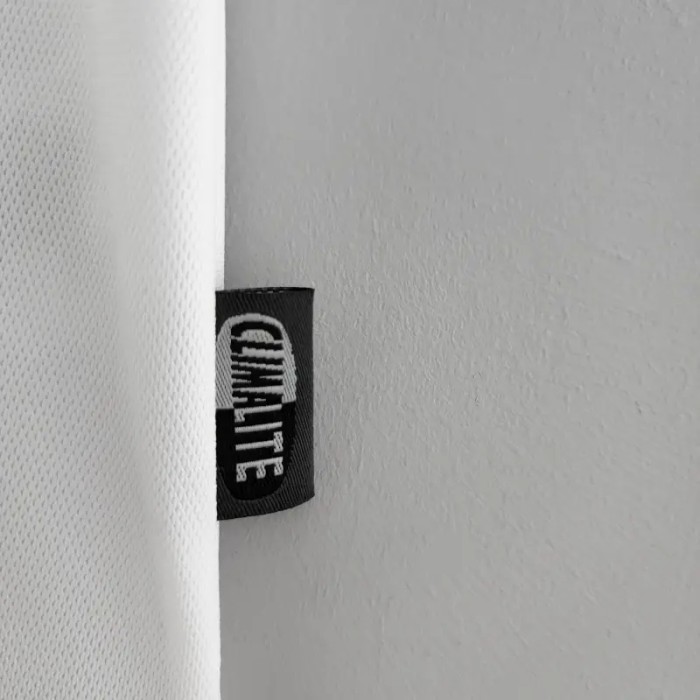 Real Madrid 2000-01 Retro Home Soccer Jersey - Fan Version