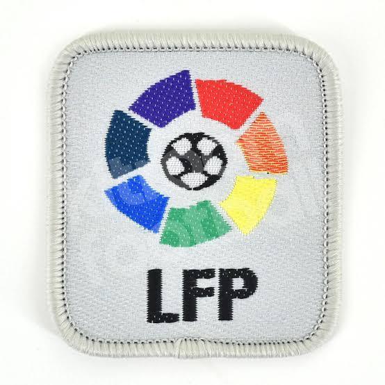 Real Madrid 2000-01 Retro Home Soccer Jersey - Fan Version
