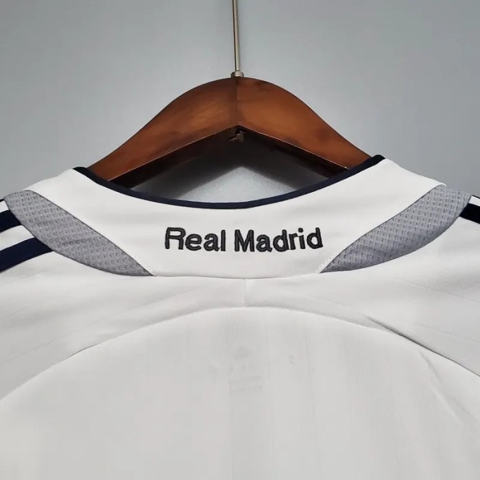 Long Sleeve Real Madrid 2006-07 Retro Home Soccer Jersey - Fan Version