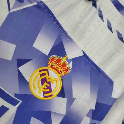 Real Madrid 1996-97 Retro Away Soccer Jersey - Fan Version
