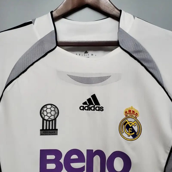 Long Sleeve Real Madrid 2006-07 Retro Home Soccer Jersey - Fan Version