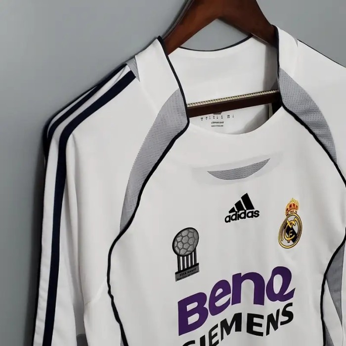 Long Sleeve Real Madrid 2006-07 Retro Home Soccer Jersey - Fan Version