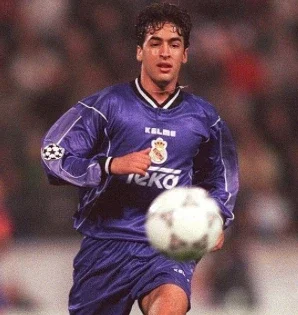 Real Madrid 1997-98 Retro Away Soccer Jersey - Fan Version