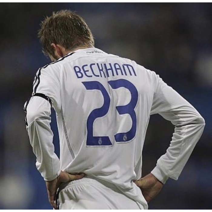 Long Sleeve Real Madrid 2006-07 Retro Home Soccer Jersey - Fan Version