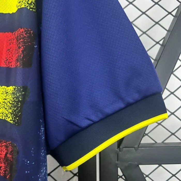 Valencia 1996-97 Away Retro Soccer Jersey - Fan Version