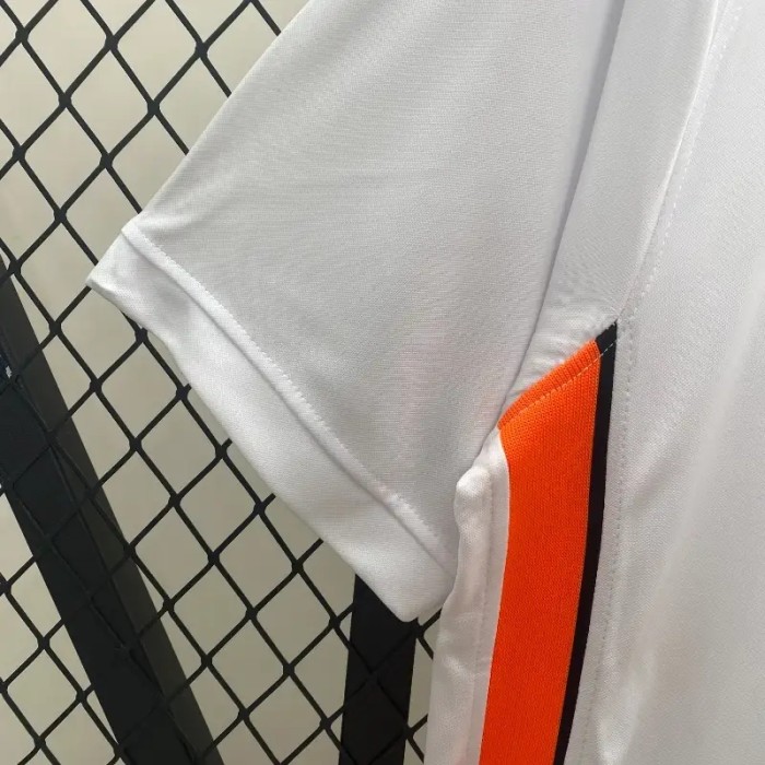 Valencia 2006-07 Home Retro Soccer Jersey - Fan Version