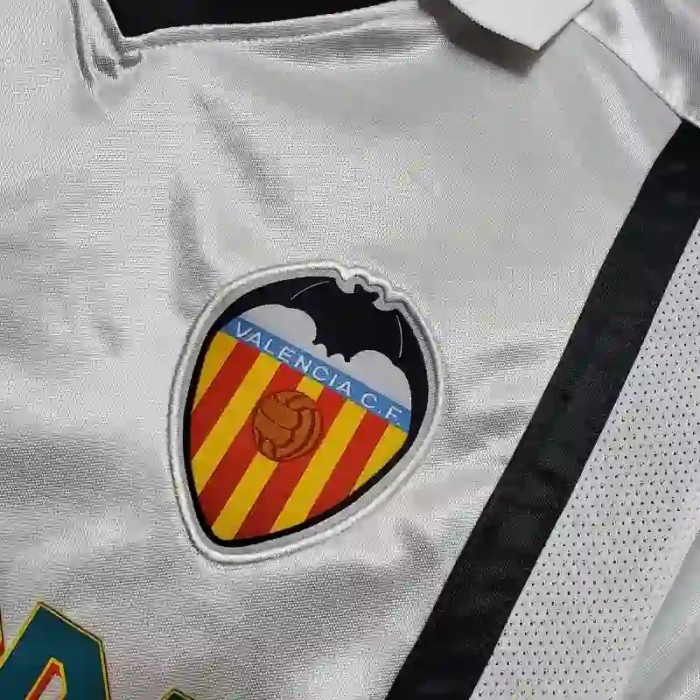 Valencia 2001 Home Retro Soccer Jersey - Fan Version