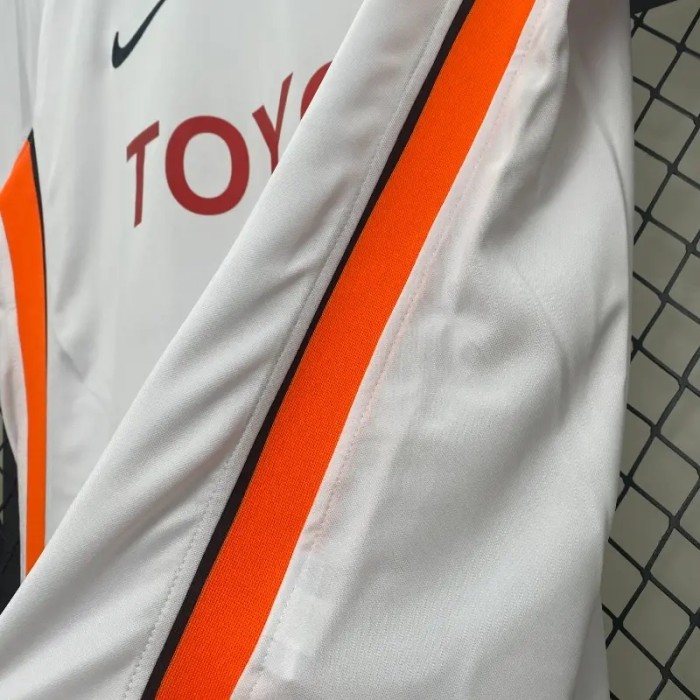 Valencia 2006-07 Home Retro Soccer Jersey - Fan Version