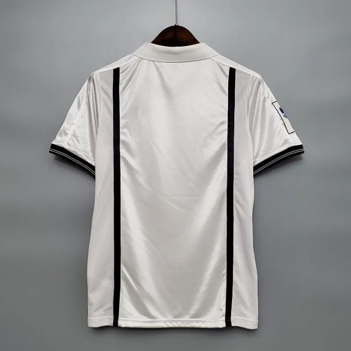 Valencia 2001 Home Retro Soccer Jersey - Fan Version
