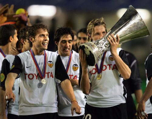 Valencia 2003-04 Home Retro Soccer Jersey - Fan Version