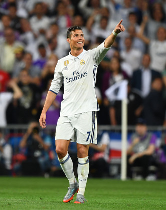 Real Madrid 2016-17 Retro Home Soccer Jersey - Fan Version