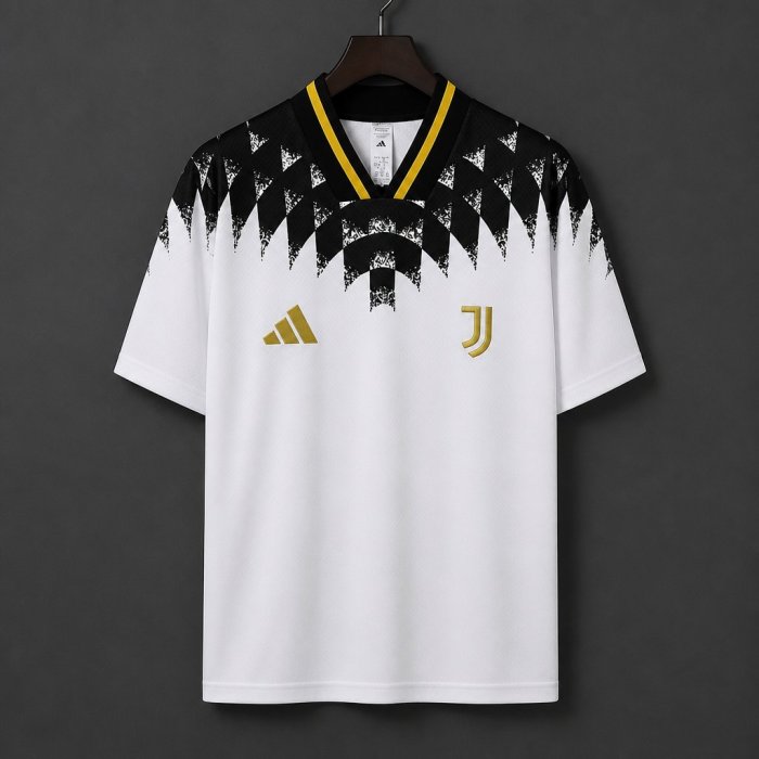 Juventus 26/27 White with Black Geometric Pattern 1994 Vintage Remake Jersey - Fan Version
