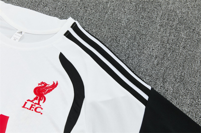 26-27 Liverpool Short Sleeve Training Suit