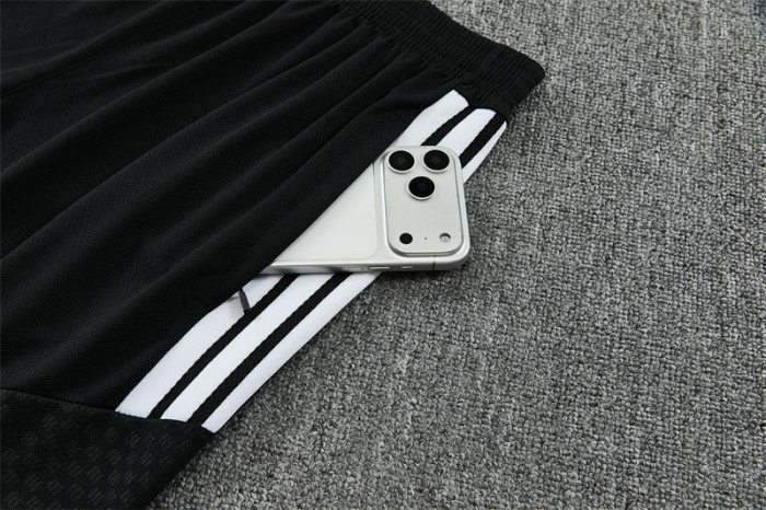 26-27 Liverpool Short Sleeve Training Suit