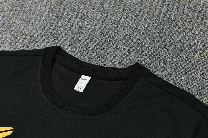 26-27 Barcelona Short Sleeve Training Suit