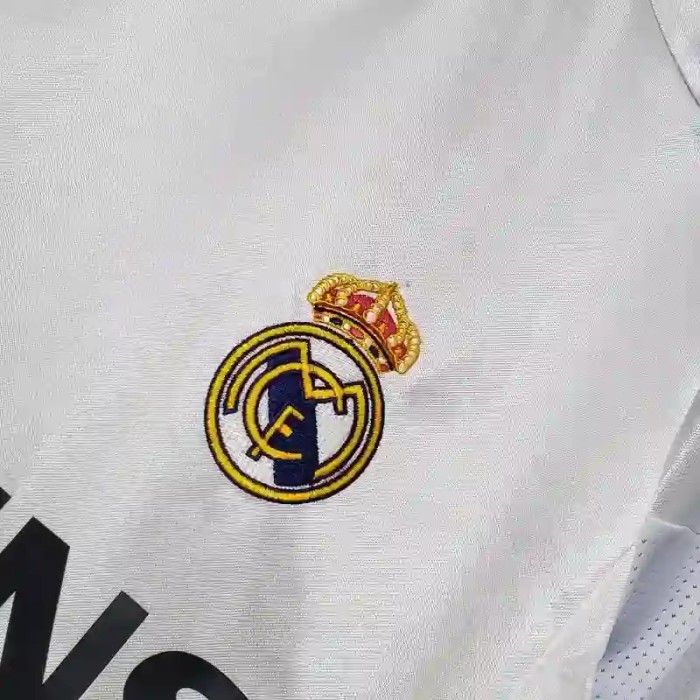 Real Madrid 2004-05 Retro Home Soccer Jersey - Fan Version