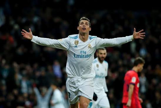 Long Sleeve Real Madrid 2017-18 Retro Home Soccer Jersey - Fan Version