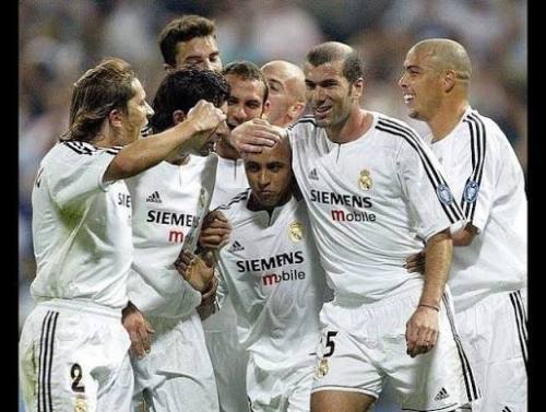 Real Madrid 2003-04 Retro Home Soccer Jersey - Fan Version