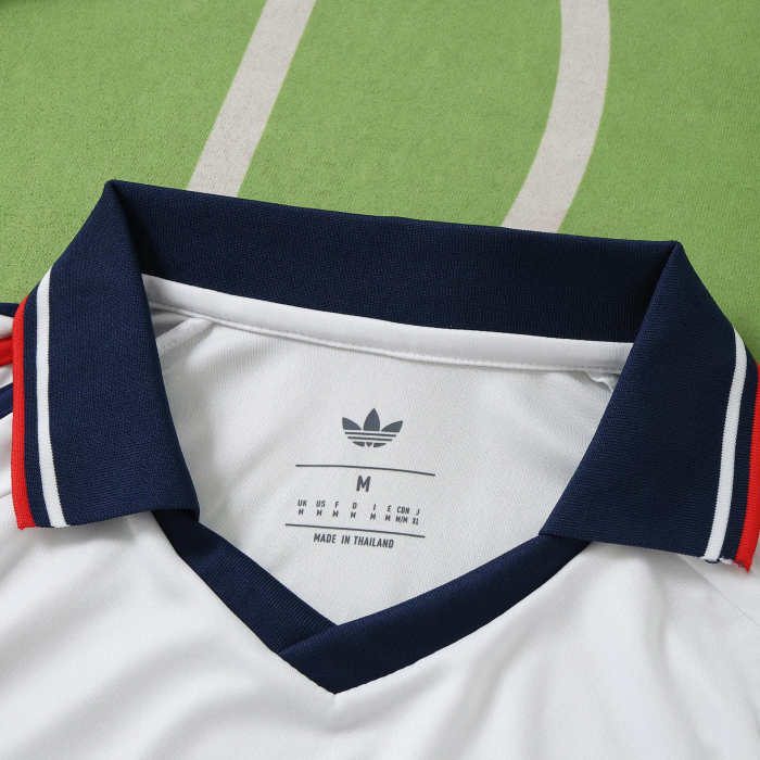Long Sleeves Bayern Munich 26/27 Away Soccer Jersey - Fan Version