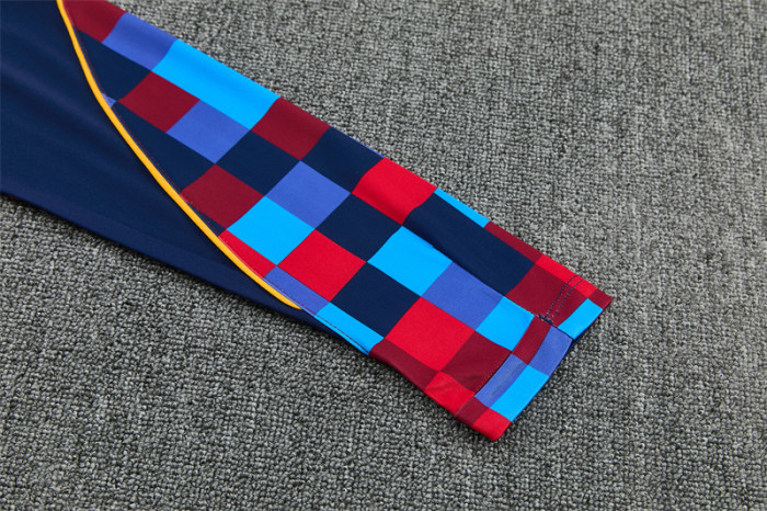 26-27 Barcelona Half-zip Training Suit