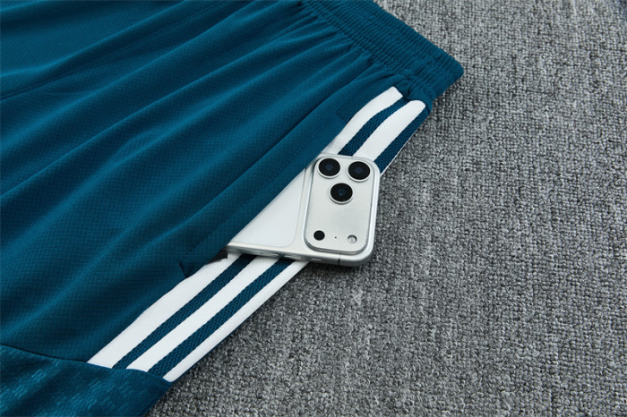 26-27 Arsenal Short Sleeve Training Suit