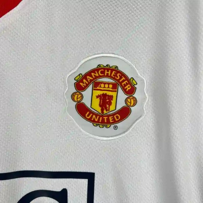 Long Sleeve Manchester United 2007-08 White Retro Soccer Jersey - Fan Version