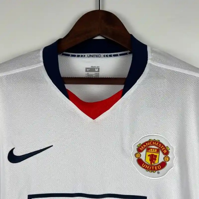 Long Sleeve Manchester United 2007-08 White Retro Soccer Jersey - Fan Version