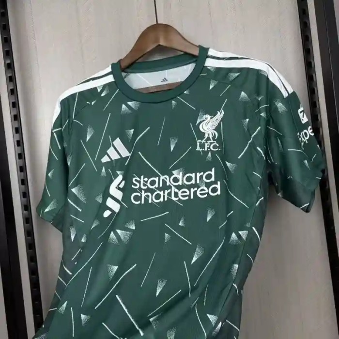 Liverpool 26/27 Goalkeeper Soccer Jersey - Fan Version