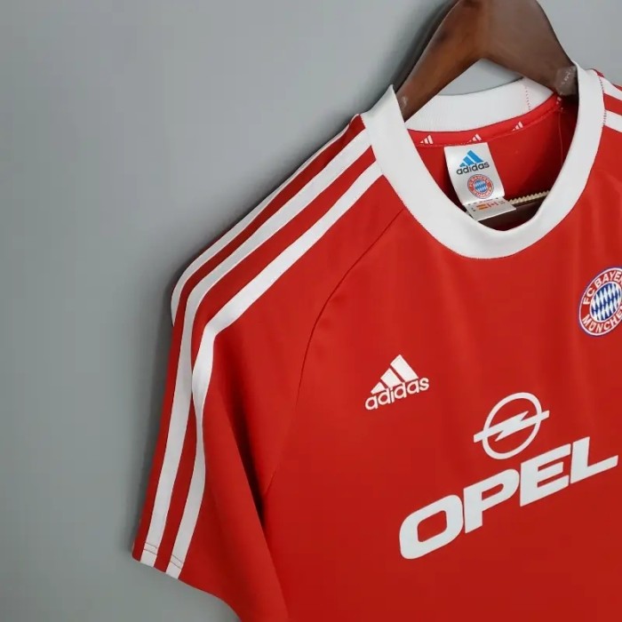 Bayern Munich 2001-02 Home Retro Soccer Jersey - Fan Version