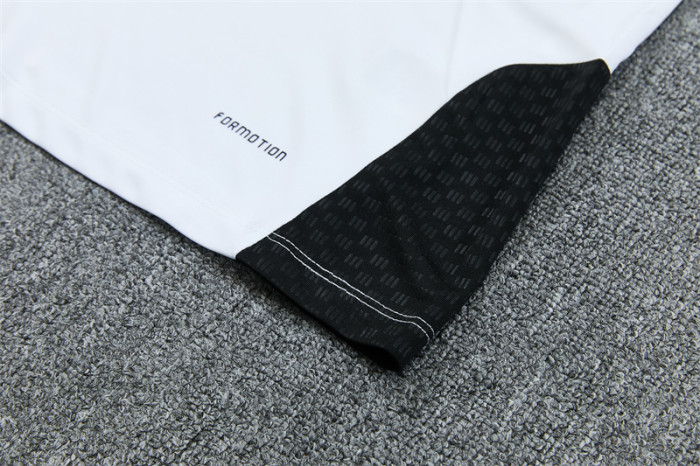 26-27 Juventus Half-zip Training Suit