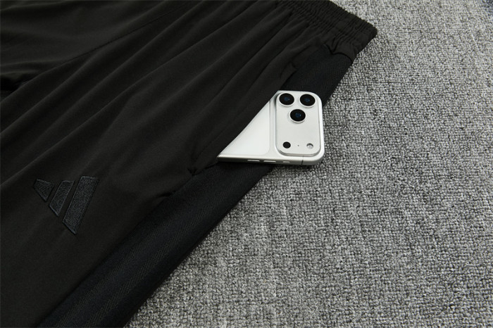 26-27 Manchester United Half-zip Training Suit