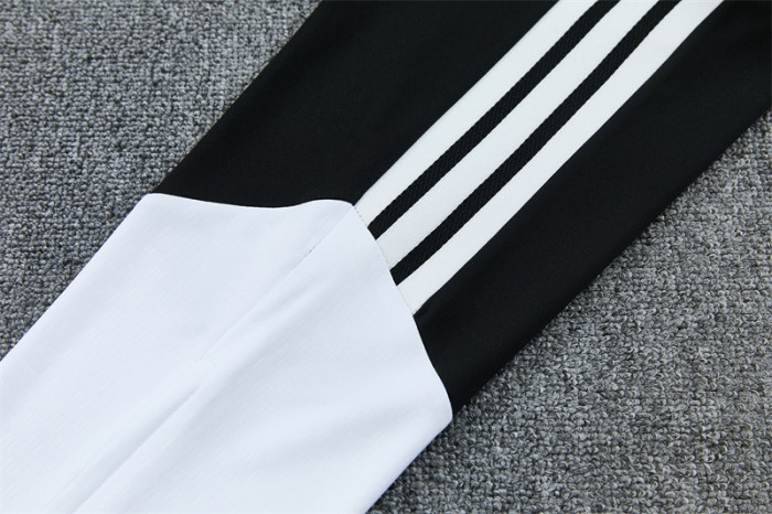 26-27 Juventus Half-zip Training Suit