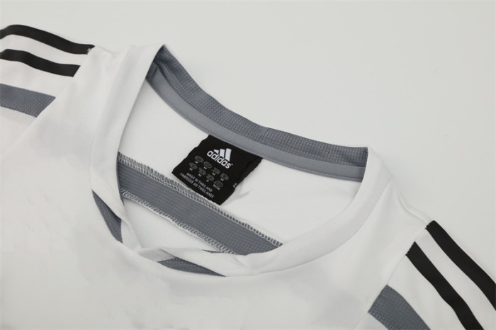 Real Madrid 2004-05 Retro Training jersey - Fan Version
