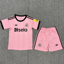 2025/26 Newcastle GK Kids Soccer Jersey