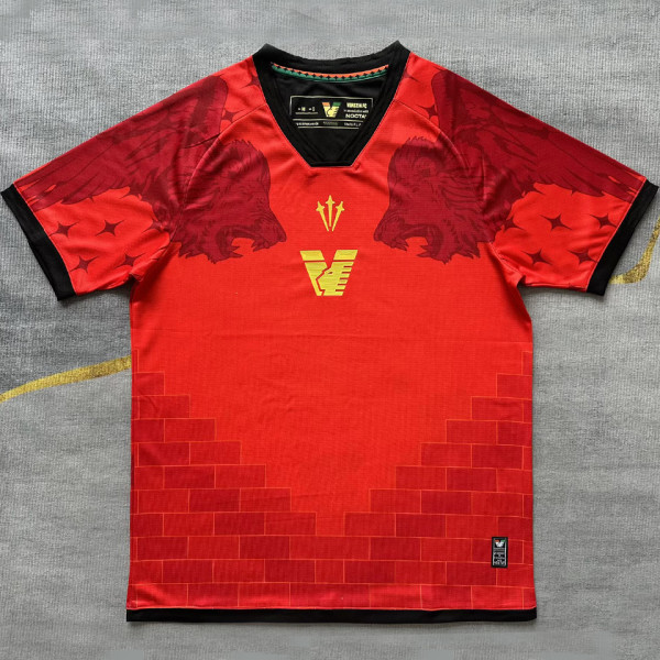 2025/26 Venezia FC 4TH Red Fans Soccer Jersey 不 带胸前广告