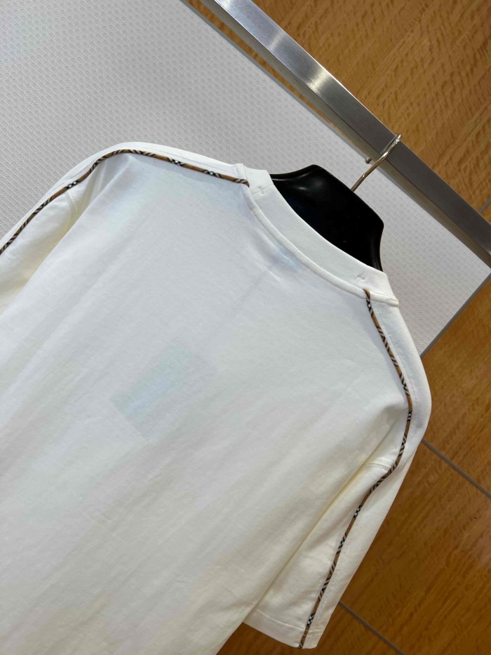 1:1 quality version Classic Plaid Strap Embroidered Crewneck T-shirt 3 colors 29105472