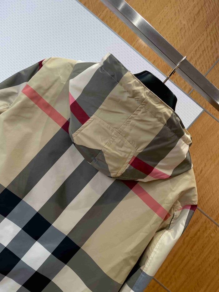 1:1 quality version Vintage Check Reversible Hooded Windbreaker Jacket 29105380