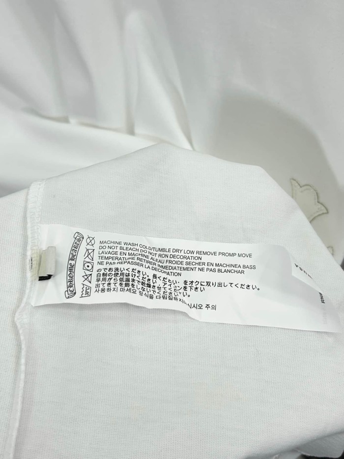 1:1 quality version High-Quality Leather Tag Cross & Sanskrit Print Crewneck T-Shirt 2 colors 29098085