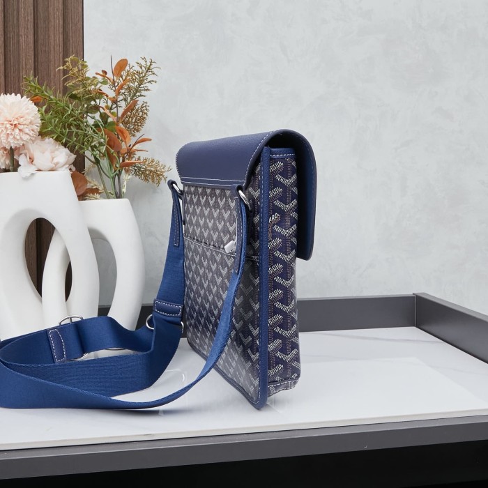 1:1 qualituy verson Adjustable Strap & Flap Closure Coursier Crossbody Messenger 5 colors 29105300