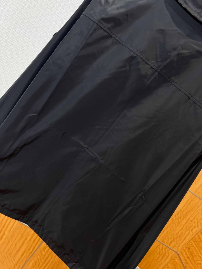 1:1 quality version Classic Plaid Reversible Lapel Windbreaker Water-Resistant Jacket 29105552