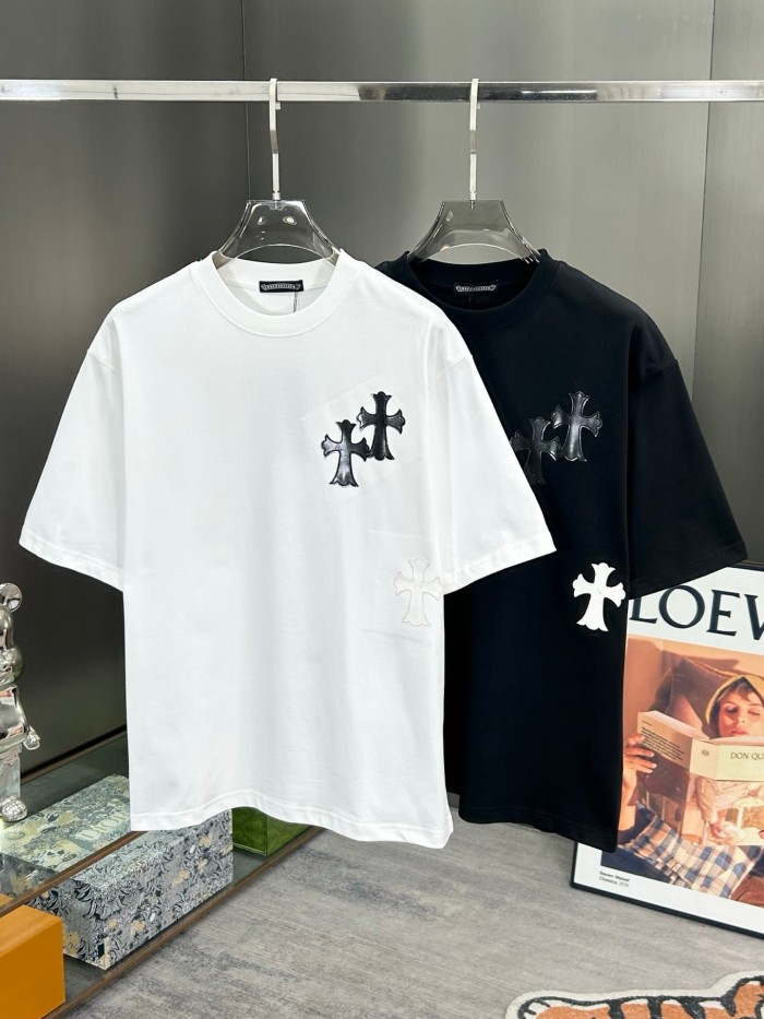 1:1 quality version High-Quality Leather Tag Cross & Sanskrit Print Crewneck T-Shirt 2 colors 29098085