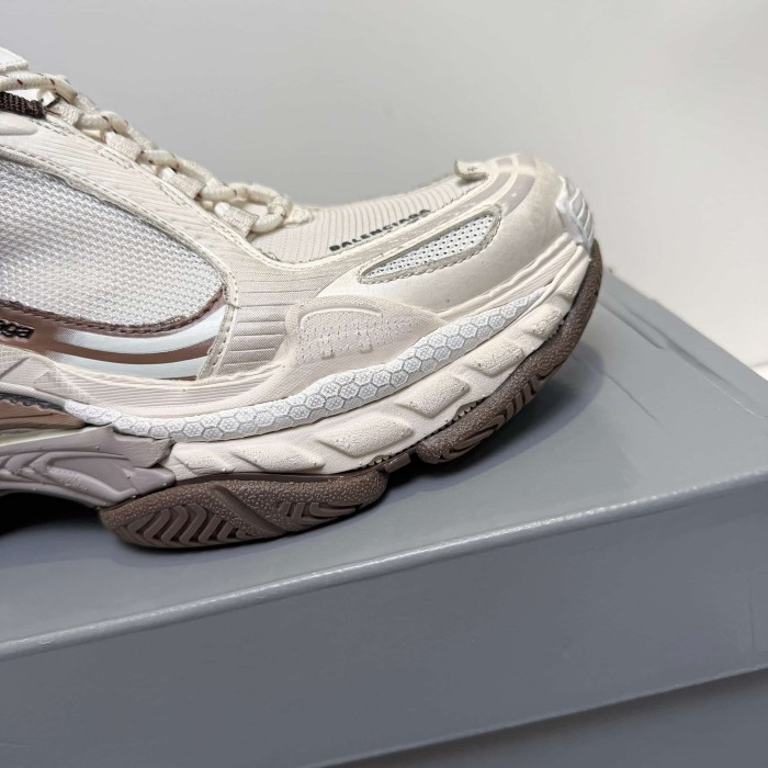 1:1 quality version Triple S.2 Gradient Wasteland Style Avant-Garde Futuristic Chunky Sneakers 7 colors 29097939