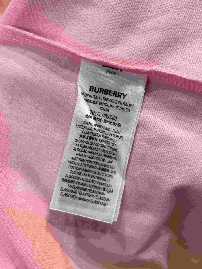 1:1 quality version Burberry Logo Print Cotton Crew Neck T-Shirt 4 colors 29105671