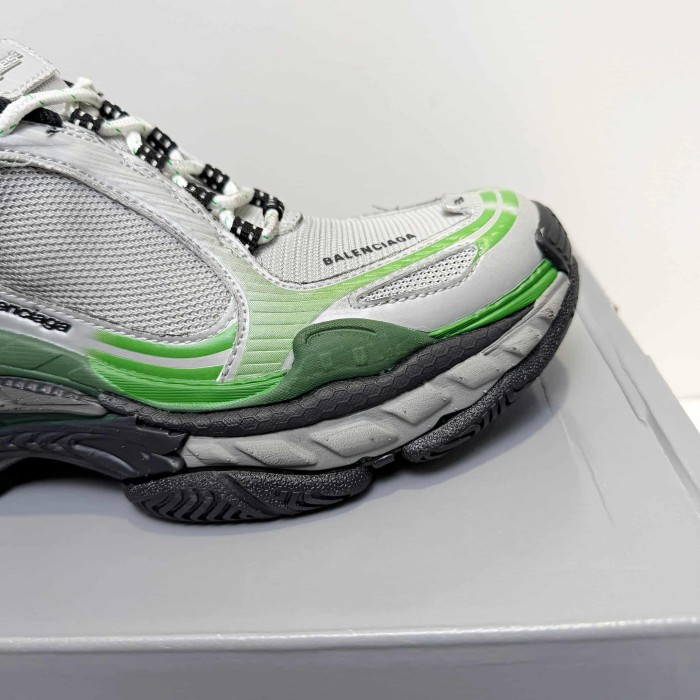 1:1 quality version Triple S.2 Gradient Wasteland Style Avant-Garde Futuristic Chunky Sneakers 7 colors 29097939