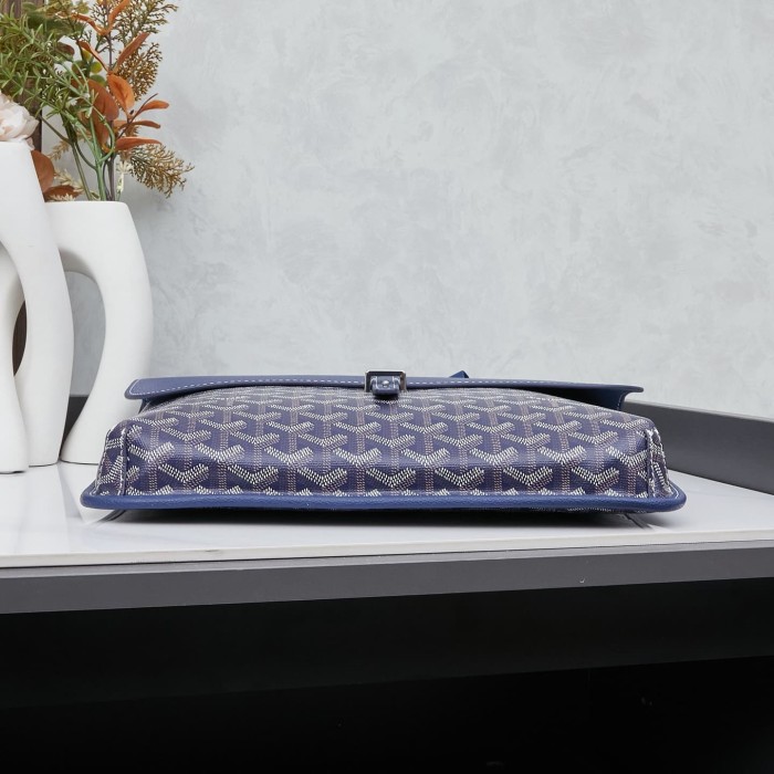 1:1 qualituy verson Adjustable Strap & Flap Closure Coursier Crossbody Messenger 5 colors 29105300